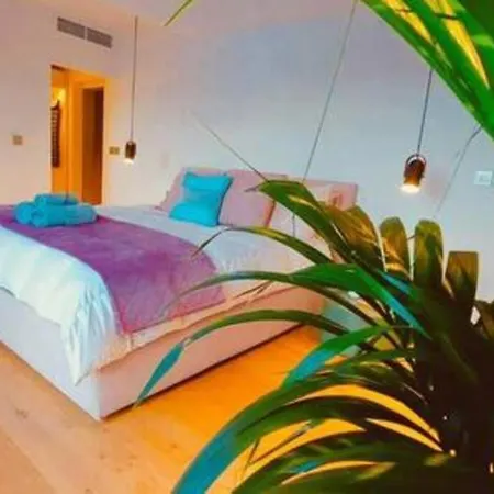 Apartman Stunning Beachfront In St Julians *