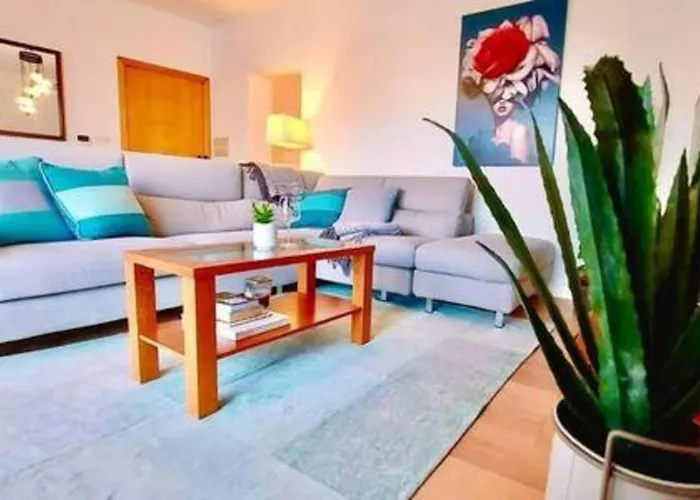 Stunning Beachfront In St Julians Daire *