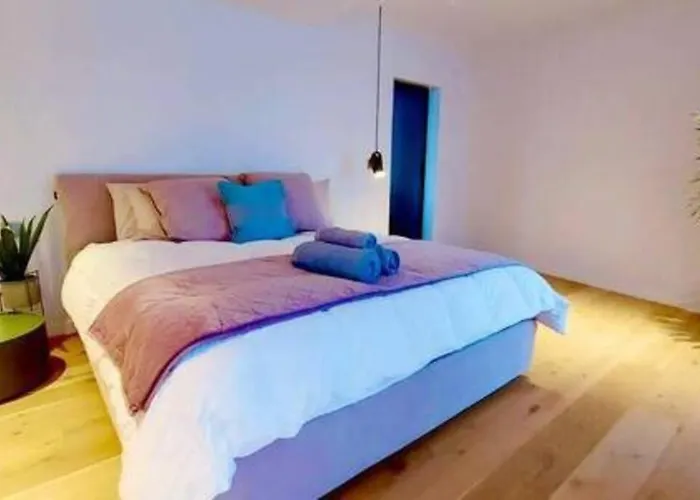 Stunning Beachfront In St Julians Apartamento *